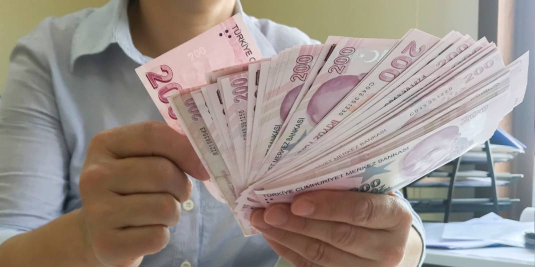 1 milyon TL’yi faize yatıran ne kadar kazanıyor? Güncel rakamlar açıklandı 13